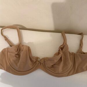 Victoria's Secret Beige/Nude Underwire Lace-Trim Bra